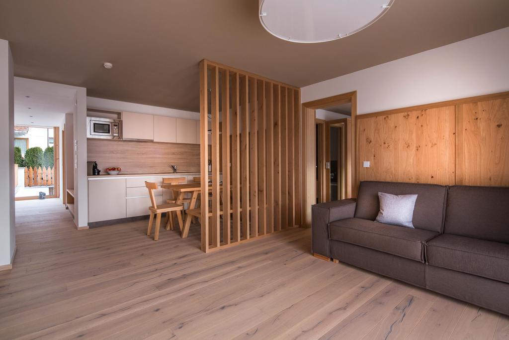 Moelgg Dolomites Residence San Vigilio Di Marebbe Rom bilde