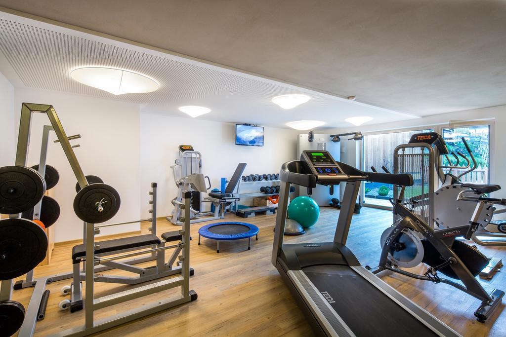 Moelgg Dolomites Residence San Vigilio Di Marebbe Rom bilde