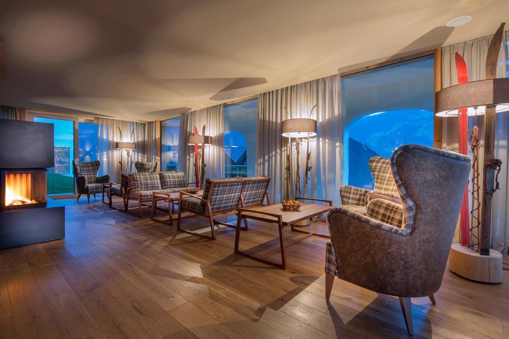 Moelgg Dolomites Residence San Vigilio Di Marebbe Eksteriør bilde